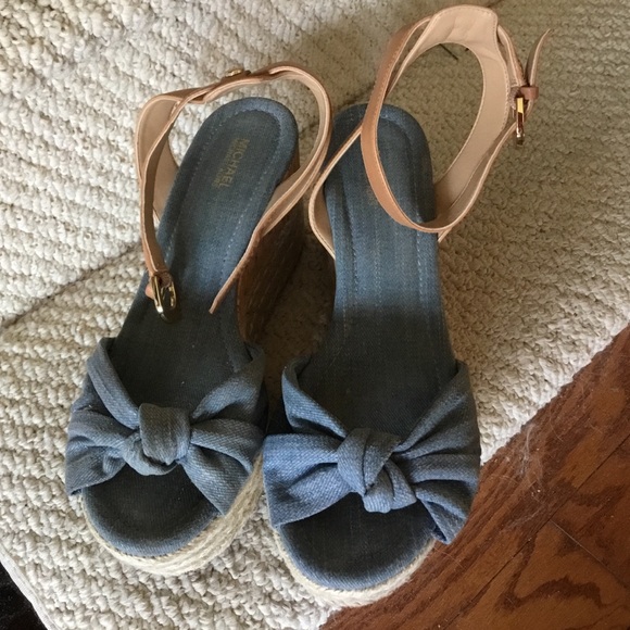 Michael Kors Denim Maxwell Mid Wedge - Size 7.5 - Picture 2 of 7